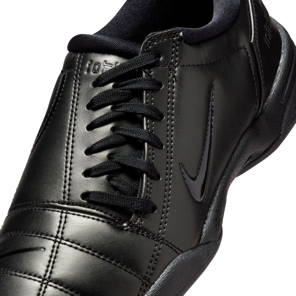 りょた NIKE TOTAL 90 SHOOT Ⅱ IC トータル90 NIKE Total 90 IM7595-002 – Kinetics（キネティクス）｜OFFICIAL