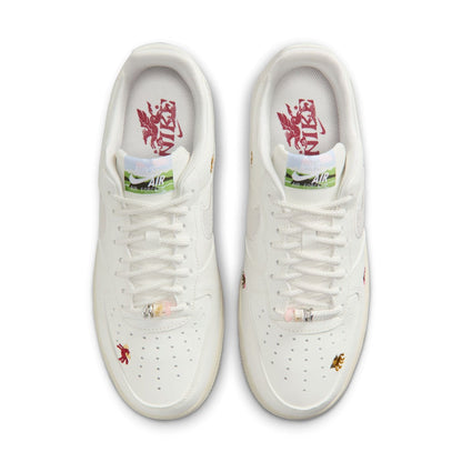 NIKE Women's Air Force 1 '07 ナイキ ウィメンズ エア フォース 1 ’07 IQ1143-100【レディース スニーカー クラシックデザイン クッション性 通気性 耐久性 26SS】