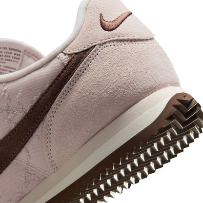 NIKE Cortez Textile ナイキ ウィメンズ コルテッツ テキスタイル IQ3624-667【レディース レトロスニーカー 軽量設計 ランニング 26SS】