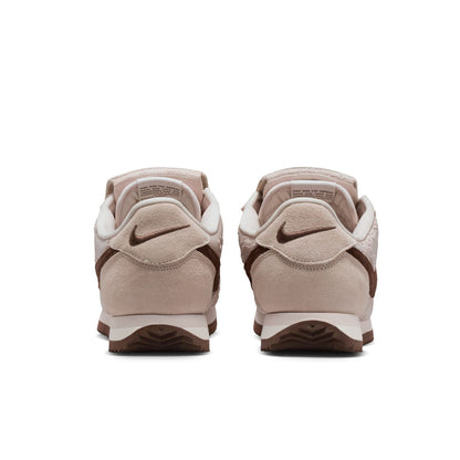 NIKE Cortez Textile ナイキ ウィメンズ コルテッツ テキスタイル IQ3624-667【レディース レトロスニーカー 軽量設計 ランニング 26SS】