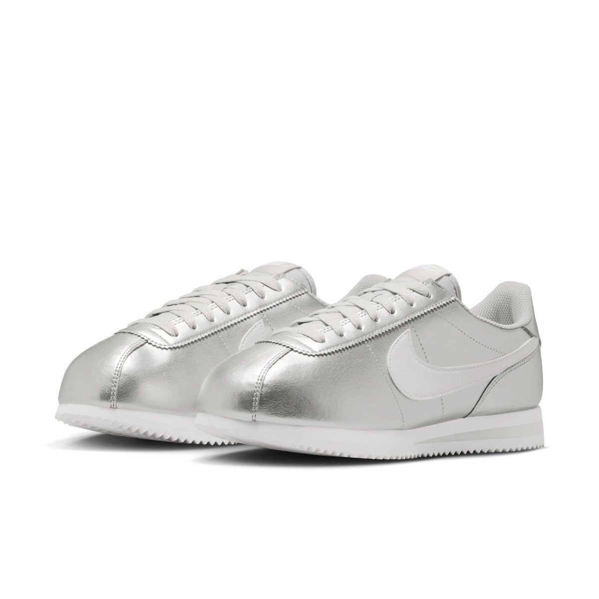 NIKE Cortez ナイキ ウィメンズ コルテッツ IR0042-001【レディース スニーカー ローカットシューズ メタリック 耐久性 26SS】