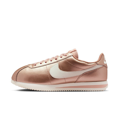 NIKE Cortez ナイキ ウィメンズ コルテッツ IR0042-900【レディース クッショニング 耐久性 安定感 トラクション 快適な履き心地 26SS】