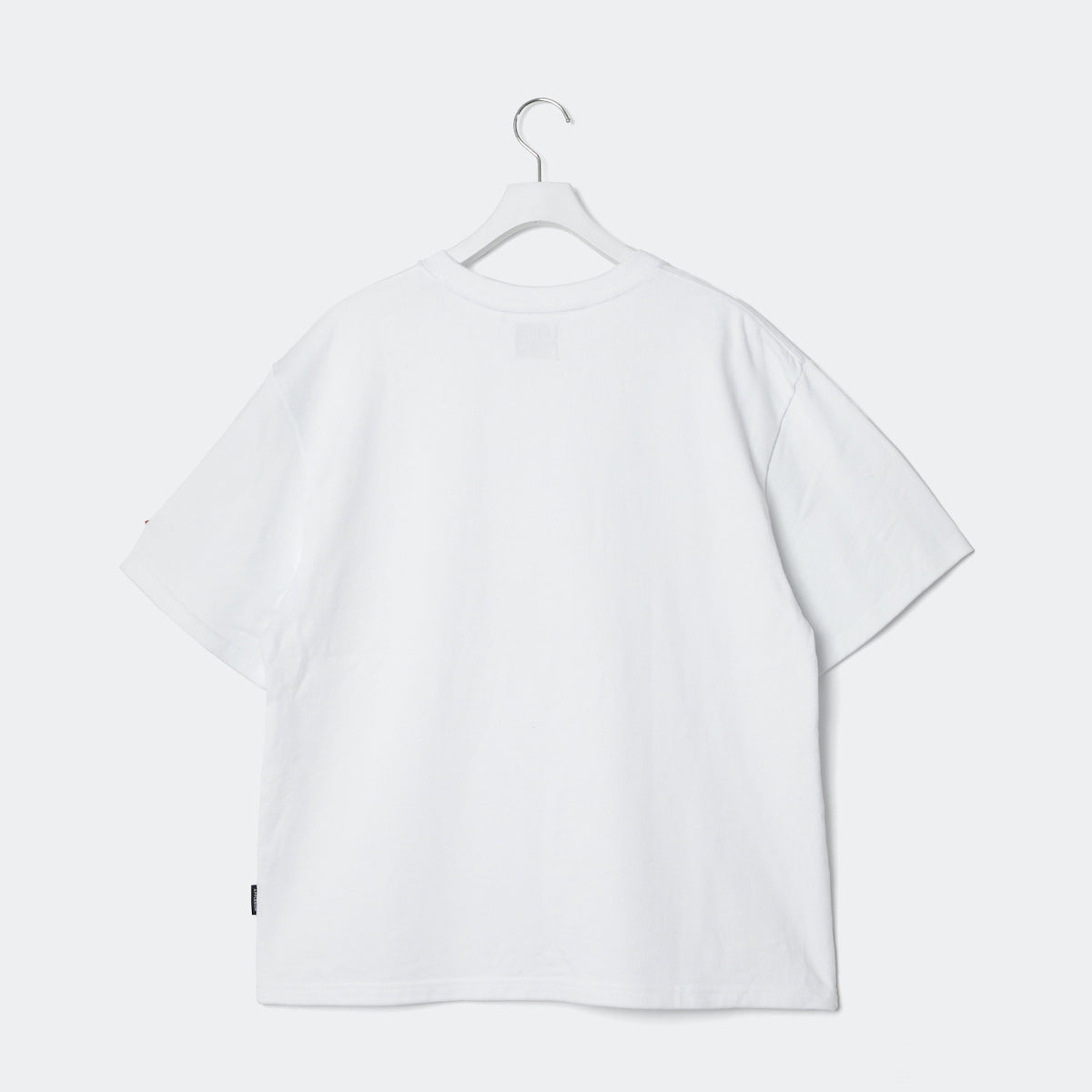 APPLEBUM “Brand New Kicks (Pixel Camo)” T-Shirt アップルバム “ブランニューキックス (ピクセルカモ)” Tシャツ GT2521101【メンズ 綿100％ 天竺生地 グラフィック 2000年代 25FW】