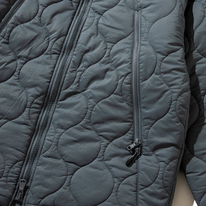 WILD THINGS WILD THINGS x Kinetics “QUILTED HAPPY JACKET” ワイルドシングス ワイルドシングス × キネティクス “キルテッド ハッピー ジャケット” 25427SN-KN【メンズ ジャケット ミリタリー キルティング 防寒アウター 25FW】