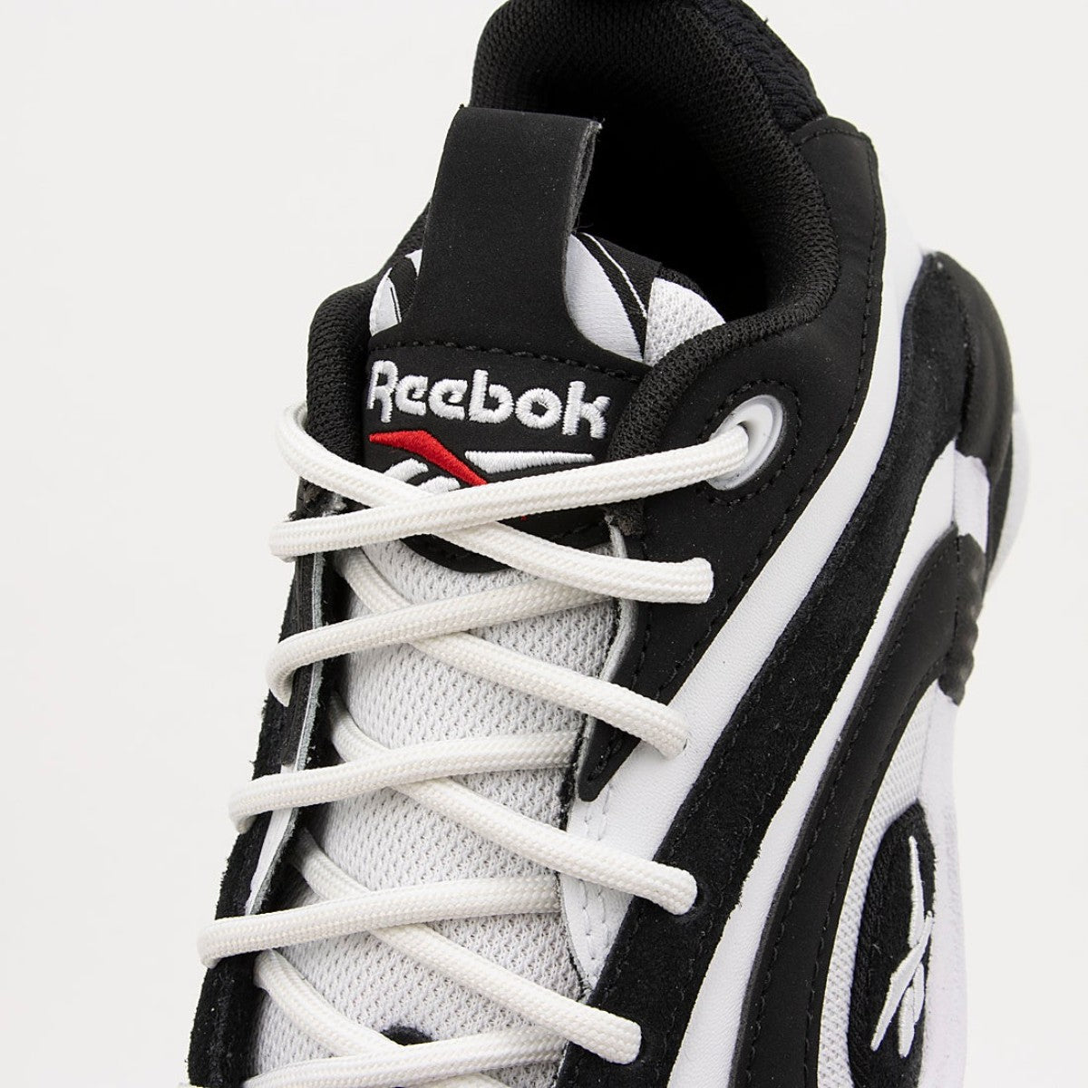 Reebok SHAQNOSIS LOW リーボック シャクノシス ロー 100244789【メンズ スニーカー バスケットボールシューズ  ローカット クッション性 26SS】