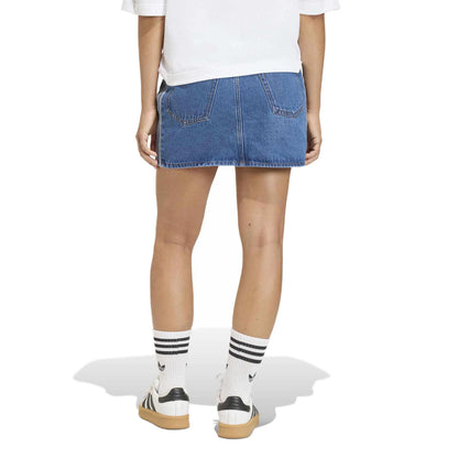adidas originals 3 Stripes Denim Skirt アディダスオリジナルス スリーストライプス スカート デニム KD2901【レディース デニムスカート ミッドライズ レギュラーフィット ボタン留め 26SS】