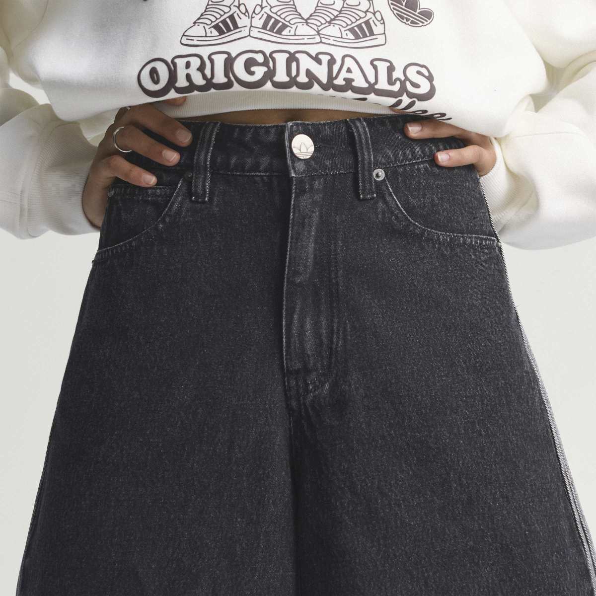 adidas originals Firebird Jorts Denim アディダスオリジナルス ファイアバード ジョーツ デニム KD2916【レディース オーバーサイズ ストリート ジーンズショーツ リラックススタイル 耐久性 26SS】