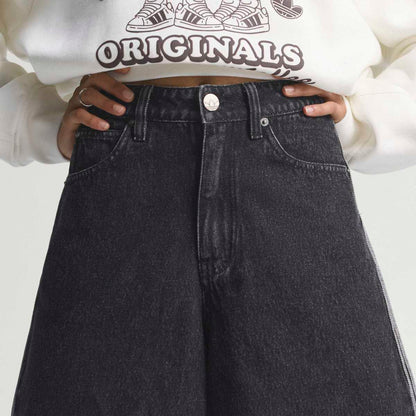 adidas originals Firebird Jorts Denim アディダスオリジナルス ファイアバード ジョーツ デニム KD2916【レディース オーバーサイズ ストリート ジーンズショーツ リラックススタイル 耐久性 26SS】