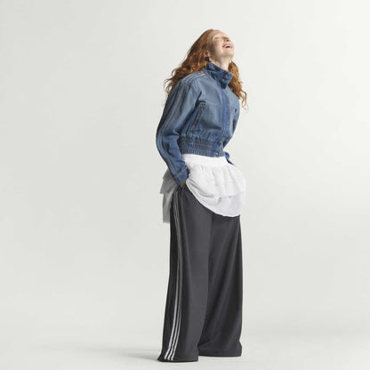 adidas originals Denim Track Top アディダスオリジナルス デニム トラックトップ KE1072【レディース デニム トラックトップ フィット感 ハイネック ボタン留め 耐久性 26SS】