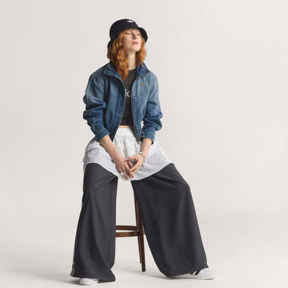 adidas originals Denim Track Top アディダスオリジナルス デニム トラックトップ KE1072【レディース デニム トラックトップ フィット感 ハイネック ボタン留め 耐久性 26SS】