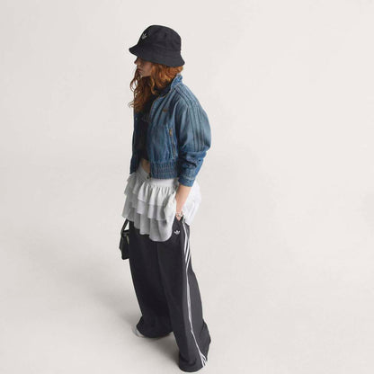 adidas originals Denim Track Top アディダスオリジナルス デニム トラックトップ KE1072【レディース デニム トラックトップ フィット感 ハイネック ボタン留め 耐久性 26SS】