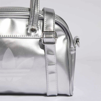 adidas originals ADICOLOR MINI BOWLING BAG アディダスオリジナルス アディカラー ミニボウリングバッグ KD7839【レディース ミニバッグ パテント素材 光沢 コンパクト 26SS】