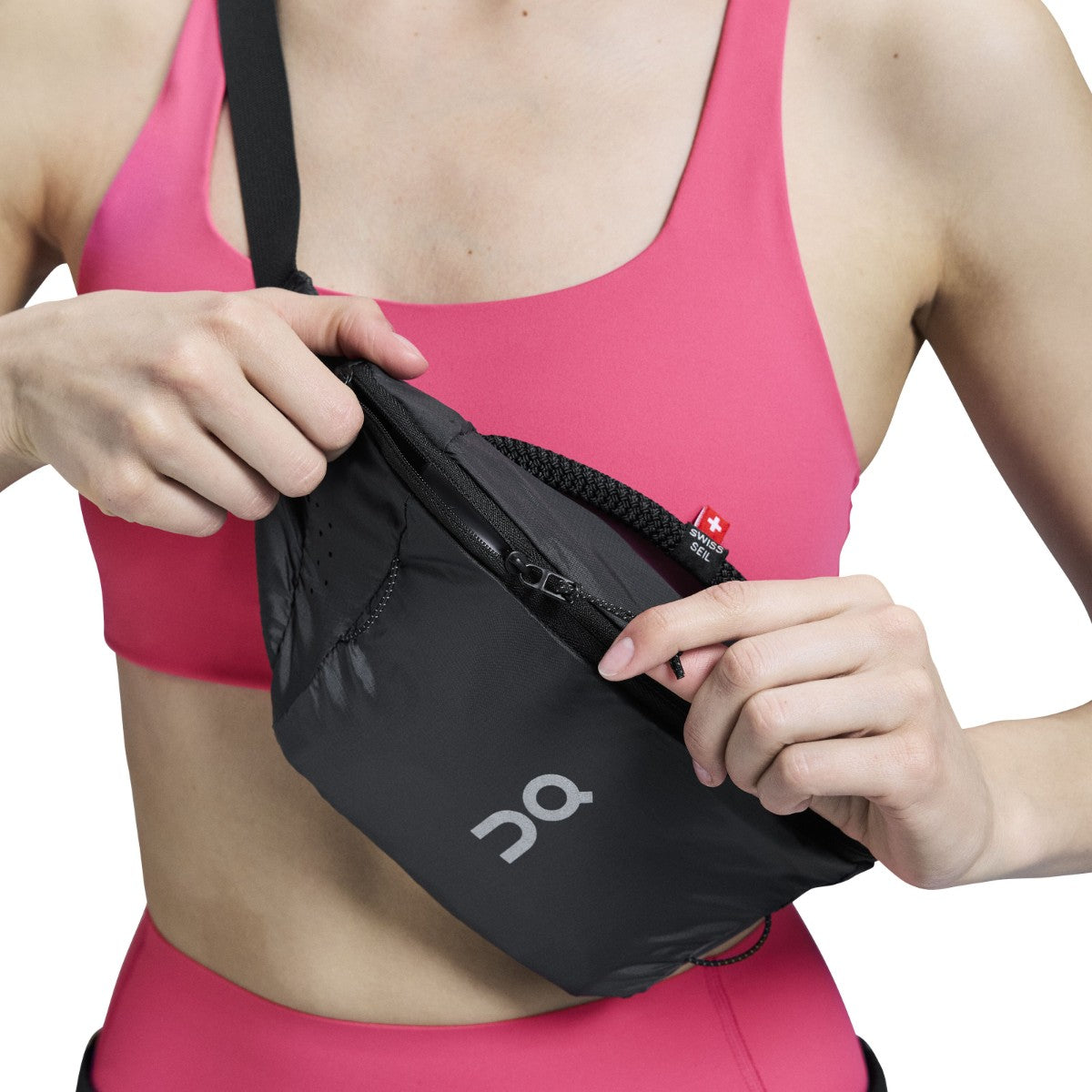 On Waist Pack 2L Lite オン ウエストパック 2L ライト 2UE30312792【メンズ ウエストポーチ ボディバッグ 軽量バッグ ナイロンバッグ 小型バッグ 26SS】