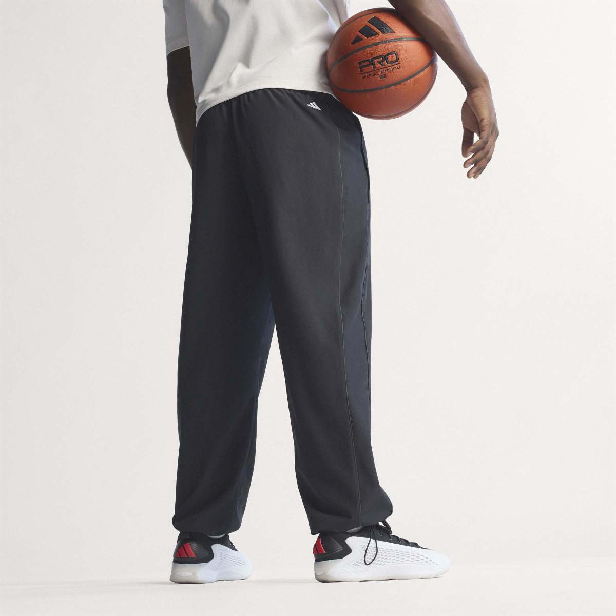 ADIDAS ANTHONY EDWARDS FOUNDATION TRACK PANTS アディダス アンソニー・エドワーズ ファンデーション トラックパンツ KF3246【メンズ トラックパンツ ルーズフィットパンツ リラックスパンツ 26SS】