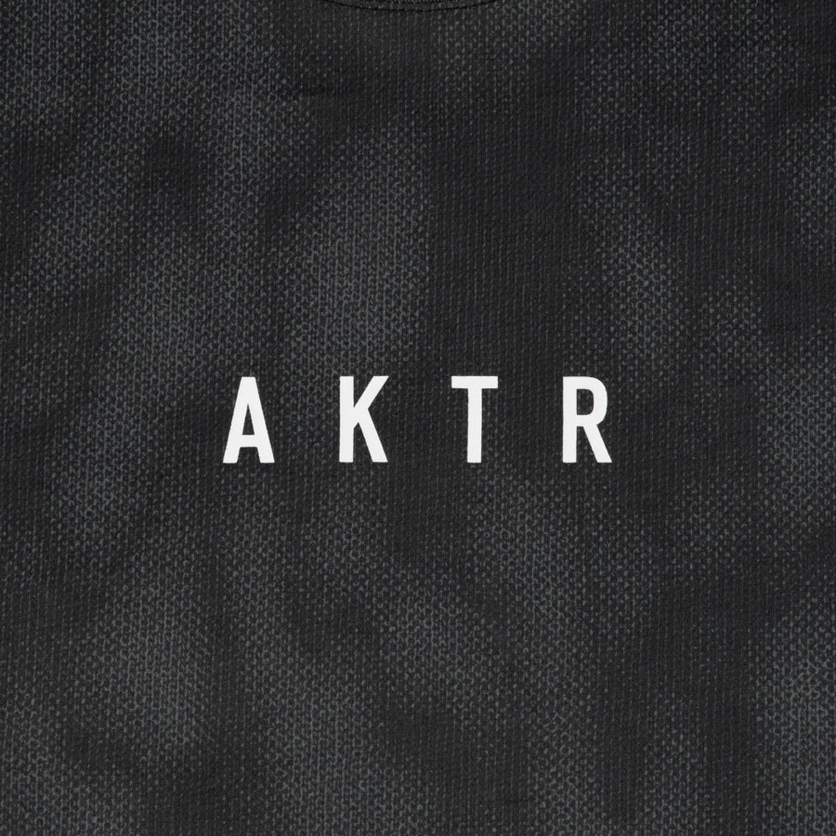 AKTR MELT CAMO AKTR LOGO SPORTS TEE アクター メルト カモ AKTR ロゴ スポーツ Tシャツ 126-027005【メンズ 半袖Tシャツ スポーツウェア メッシュ素材 軽量 通気性 26SS】