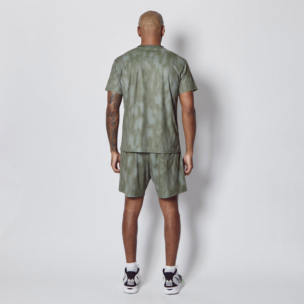 AKTR MELT CAMO AKTR LOGO SPORTS TEE アクター メルト カモ AKTR ロゴ スポーツ Tシャツ 126-027005【メンズ 半袖Tシャツ スポーツウェア メッシュ素材 軽量 通気性 26SS】