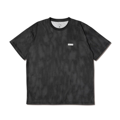 AKTR MELT CAMO LOOSE FIT SPORTS TEE アクター メルト カモ ルーズフィット スポーツ Tシャツ 126-028005【メンズ 半袖Tシャツ スポーツウェア メッシュ素材 軽量 通気性 26SS】