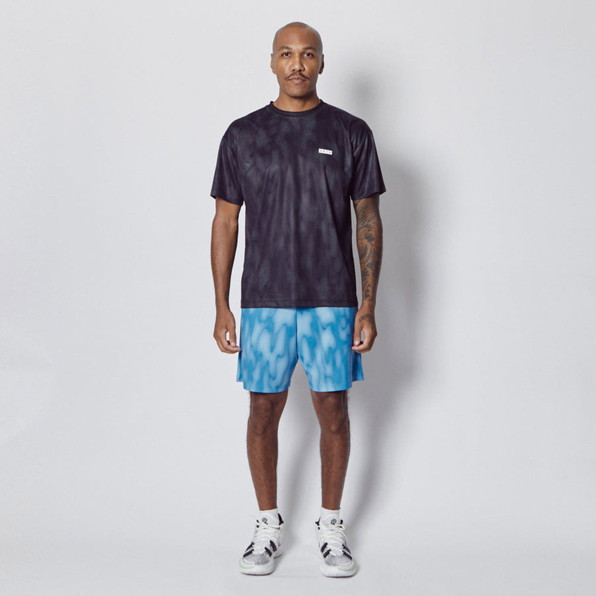 AKTR MELT CAMO LOOSE FIT SPORTS TEE アクター メルト カモ ルーズフィット スポーツ Tシャツ 126-028005【メンズ 半袖Tシャツ スポーツウェア メッシュ素材 軽量 通気性 26SS】