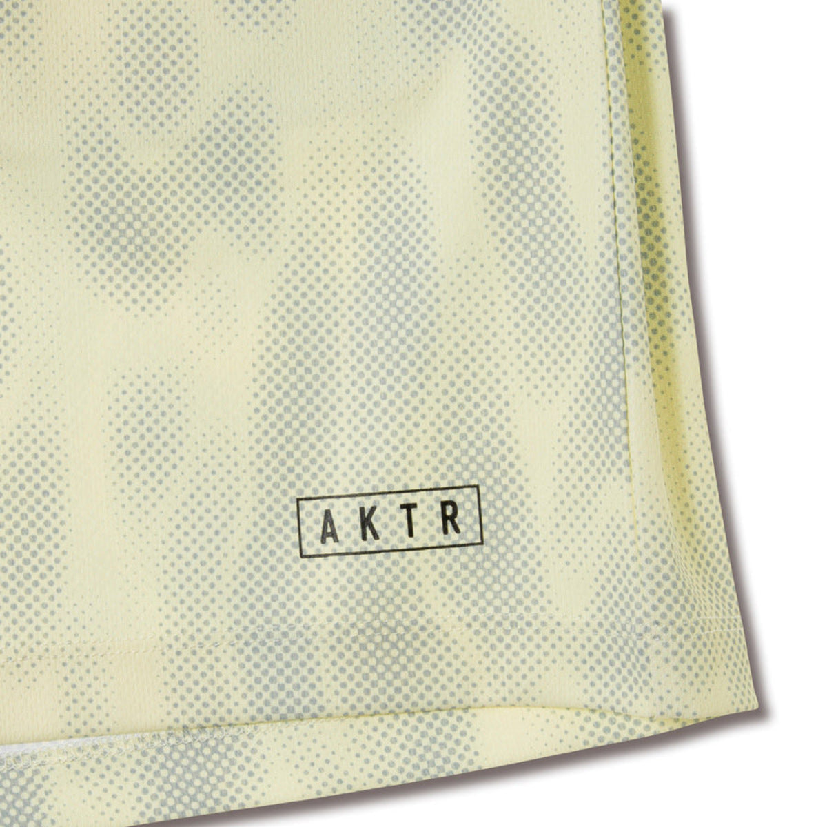 AKTR MELT CAMO 6.5-INCH SHORTS アクター メルト カモ 6.5インチ ショーツ 126-029002【メンズ ショーツ スポーツウェア メッシュ素材 軽量 通気性 26SS】