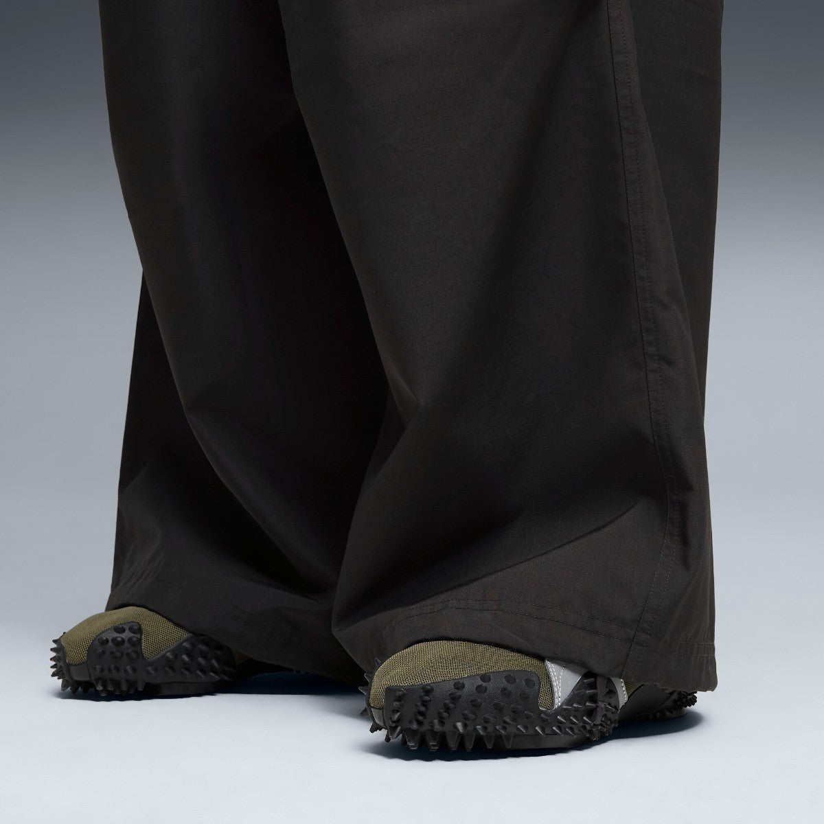 PUMA MOSTRO OG プーマ モストロ OG 397330-20【メンズ ローカット スニーカー グリップ力 軽量 26SS】