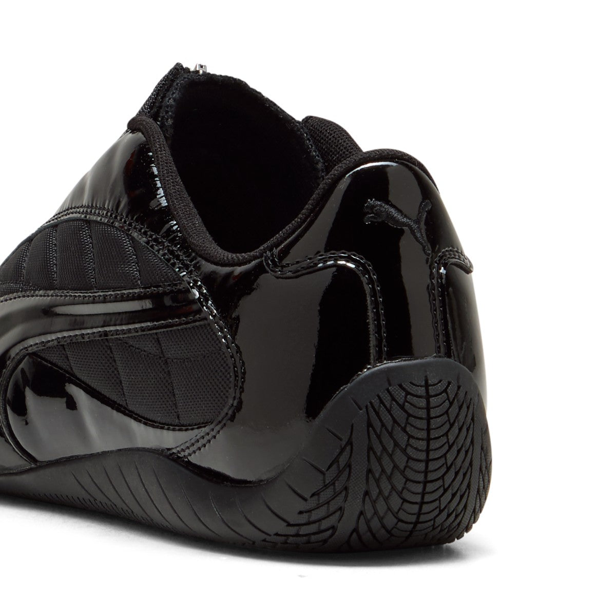PUMA SPEEDCAT PLUS ZIP プーマ スピードキャット プラス ジップ 404832-01【メンズ エナメル 異素材 ローカット ジップ 26SS】