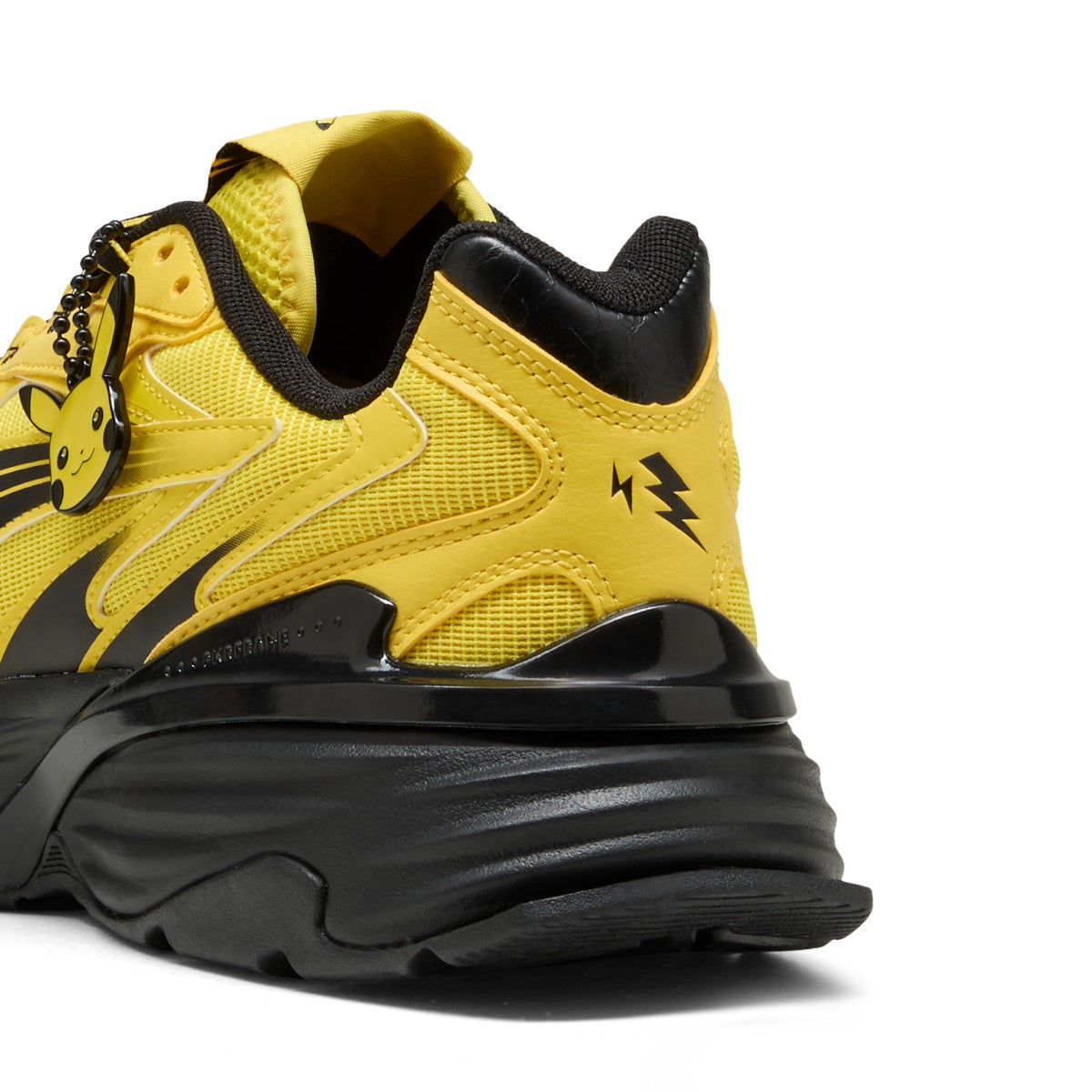PUMA FADE NITRO PIKACHU 408105-01 – Kinetics（キネティクス