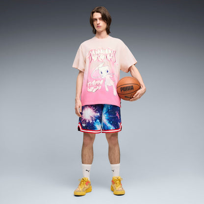 PUMA POKEMON X HOOPS SHINY MEW TEE プーマ ポケモン × フープス 色違い ミュウ ティー 635657【メンズ 半袖トップス カジュアルウェア オーバーサイズ コットン素材 26SS】