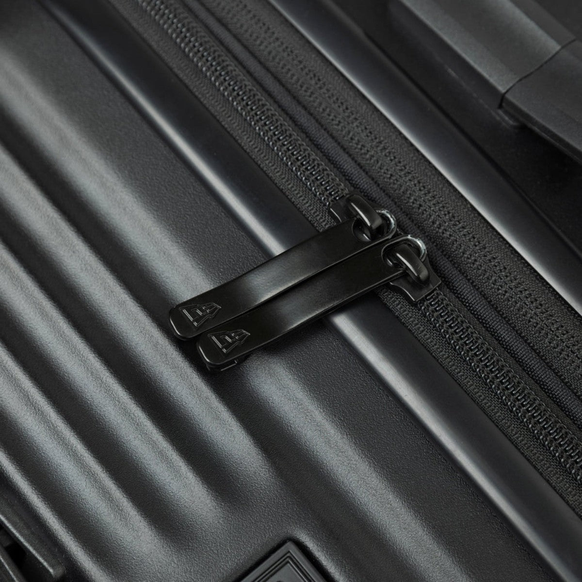 WHEEL CARRY CASE MEDIUM