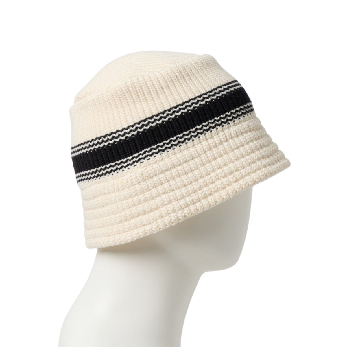VISOR STICKER KNIT BUCKET