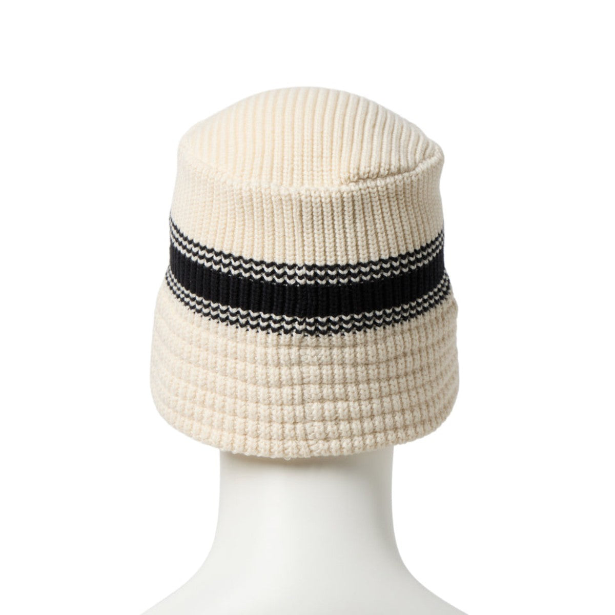 VISOR STICKER KNIT BUCKET