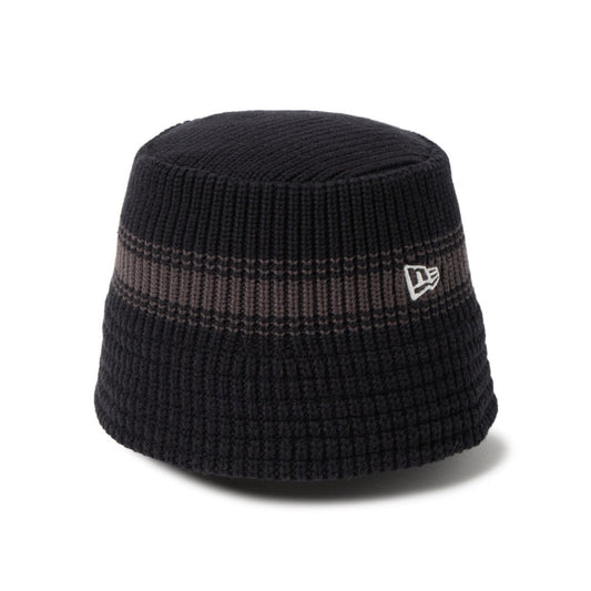 VISOR STICKER KNIT BUCKET