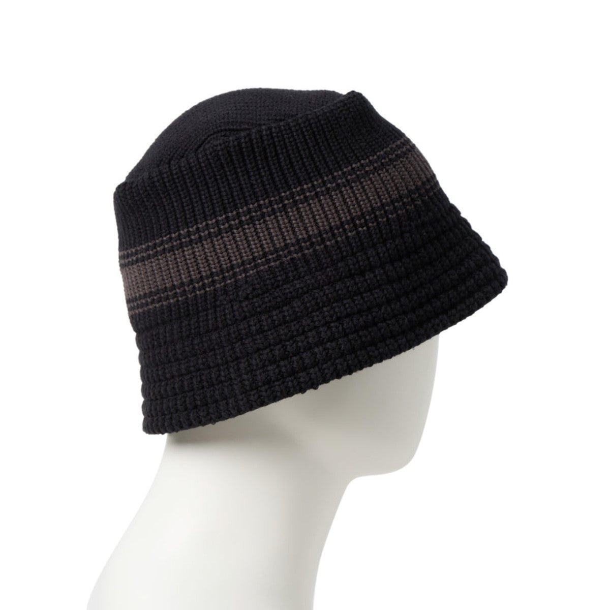 VISOR STICKER KNIT BUCKET