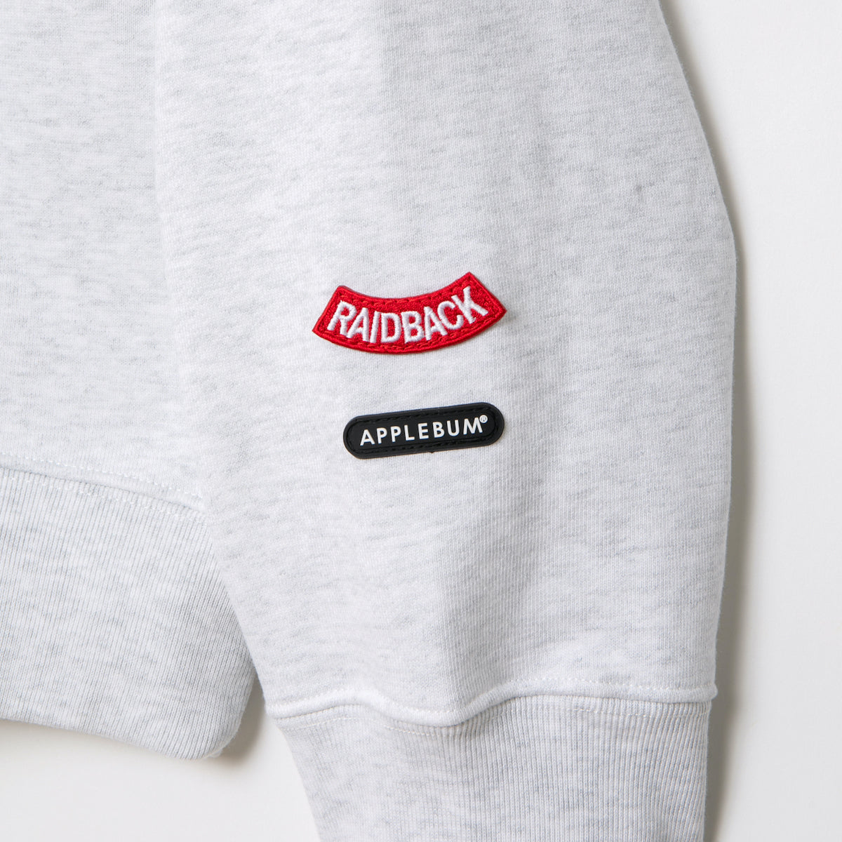 APPLEBUM “TOKYO UNDERGROUND UNIVERSITY” Crew アップルバム “トーキョーアンダーグラウンド ユニバーシティ” クルー GT2520404【メンズ スウェット ヘビーウェイト カレッジロゴ コラボ 販路限定 25FW】