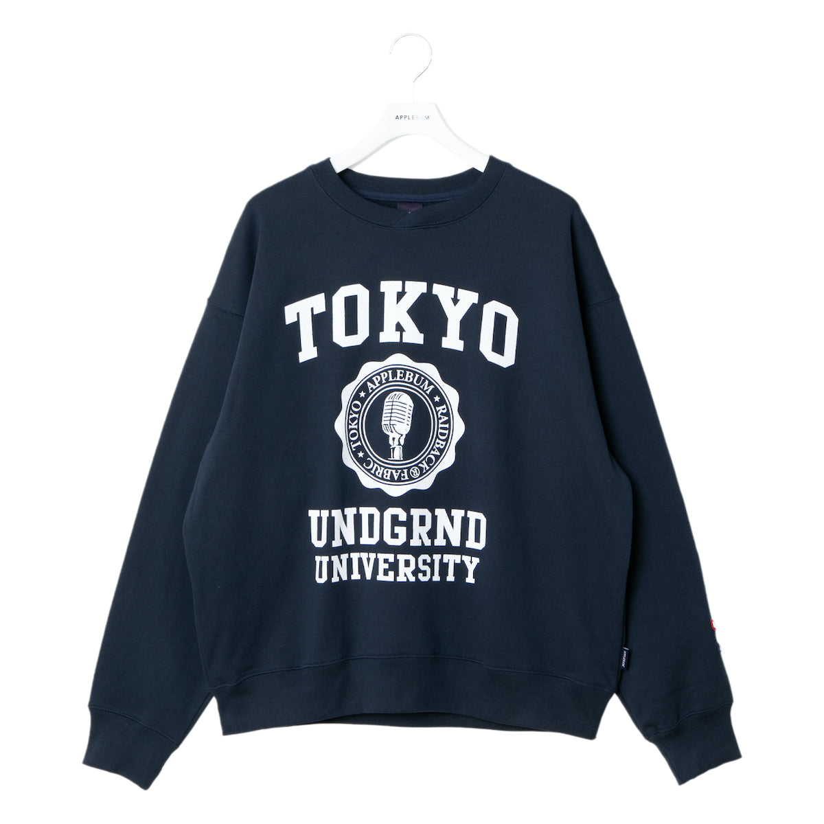 APPLEBUM “TOKYO UNDERGROUND UNIVERSITY” Crew アップルバム “トーキョーアンダーグラウンド ユニバーシティ” クルー GT2520404【メンズ スウェット ヘビーウェイト カレッジロゴ コラボ 販路限定 25FW】