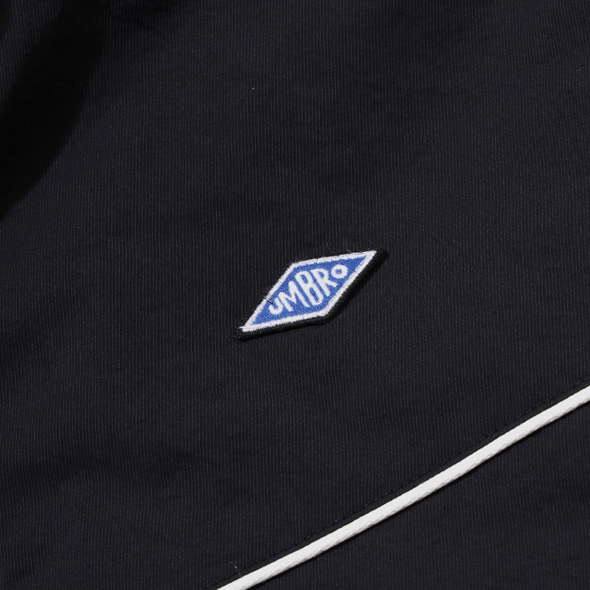 UMBRO [KOREA COLLECTION] PADDING JACKET アンブロ パディング ジャケット UU5FJK72MR【メンズ リバーシブルジャケット 軽量 防寒 25FW】