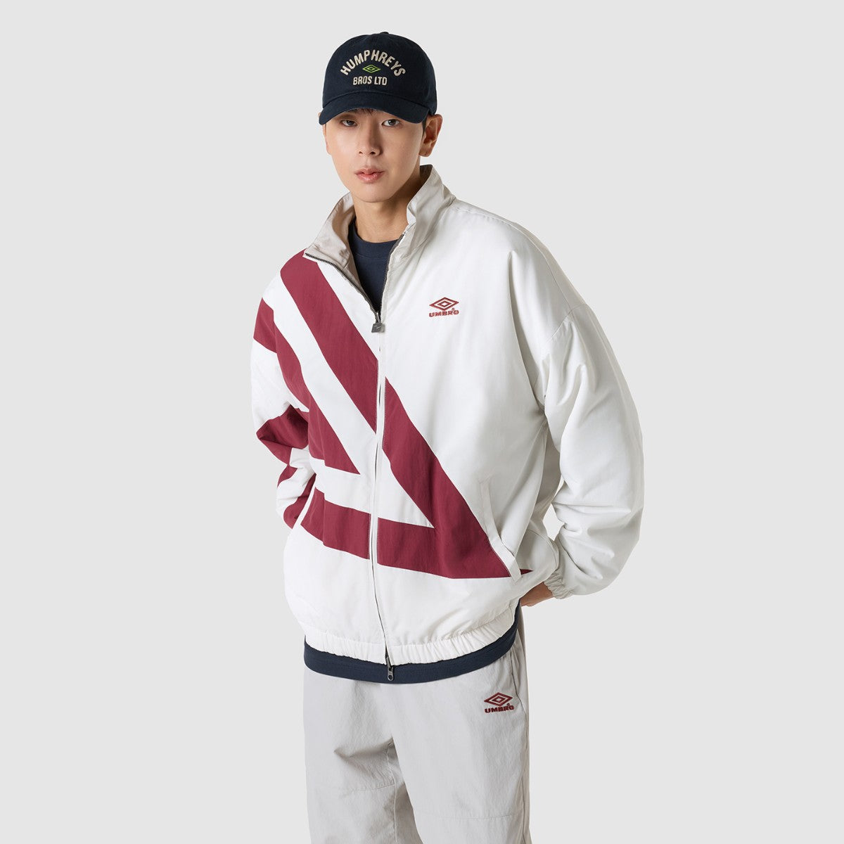 UMBRO [KOREA COLLECTION] PADDING JACKET アンブロ パディング ジャケット UU5FJK72MR【メンズ リバーシブルジャケット 軽量 防寒 25FW】