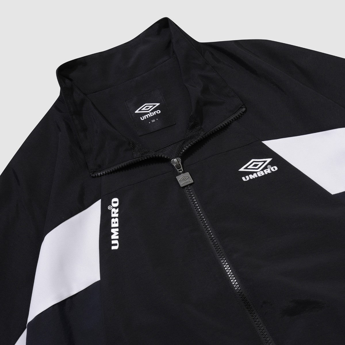 UMBRO [KOREA COLLECTION] STAND-NECK JACKET アンブロ スタンドネック ジャケット UU5FWB30MR【メンズ トラックジャケット スタンドネック セットアップ可 25FW】