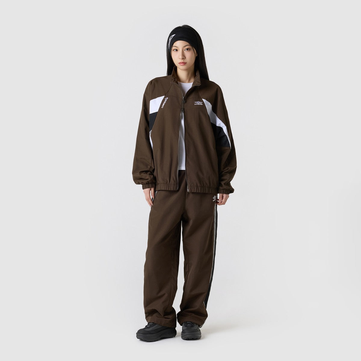 UMBRO [KOREA COLLECTION] STAND-NECK JACKET アンブロ スタンドネック ジャケット UU5FWB30MR【メンズ トラックジャケット スタンドネック セットアップ可 25FW】