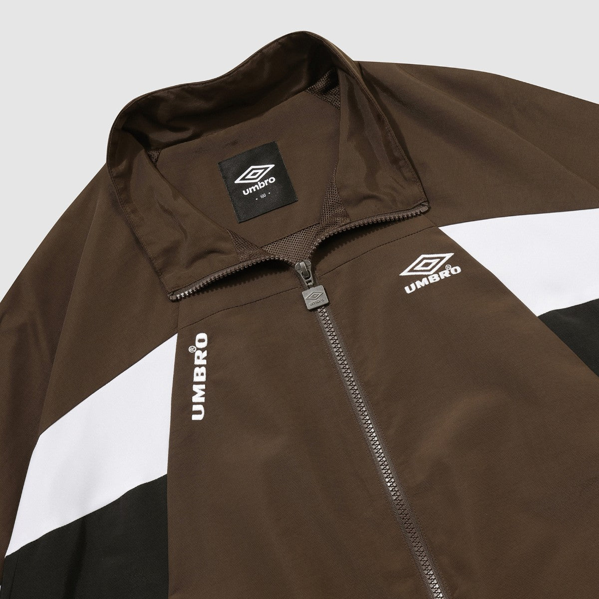 UMBRO [KOREA COLLECTION] STAND-NECK JACKET アンブロ スタンドネック ジャケット UU5FWB30MR【メンズ トラックジャケット スタンドネック セットアップ可 25FW】