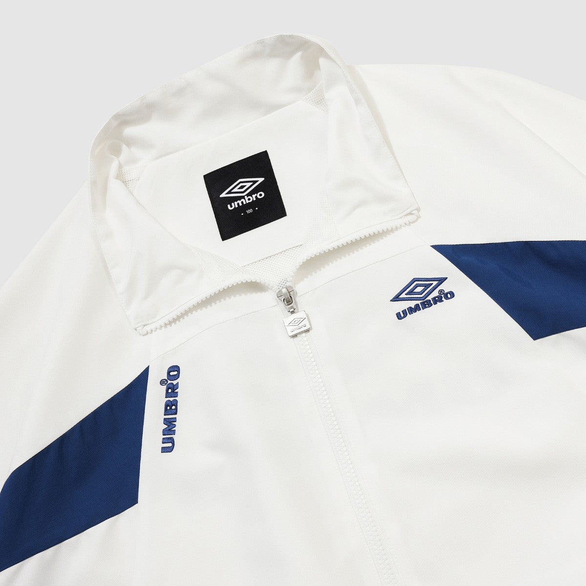UMBRO [KOREA COLLECTION] STAND-NECK JACKET アンブロ スタンドネック ジャケット UU5FWB30MR【メンズ トラックジャケット スタンドネック セットアップ可 25FW】