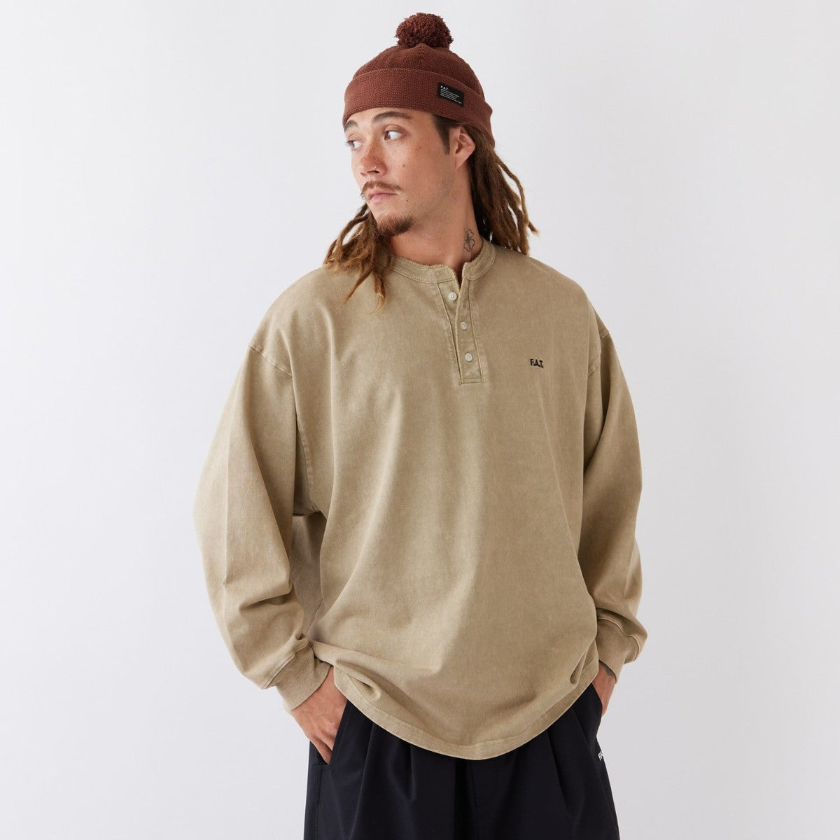 FAT FACIDENRY エフエイティー ファシデンリー F32610-CT06【メンズ ヘンリーネックカットソー ビッグシルエット トップス 26SS】