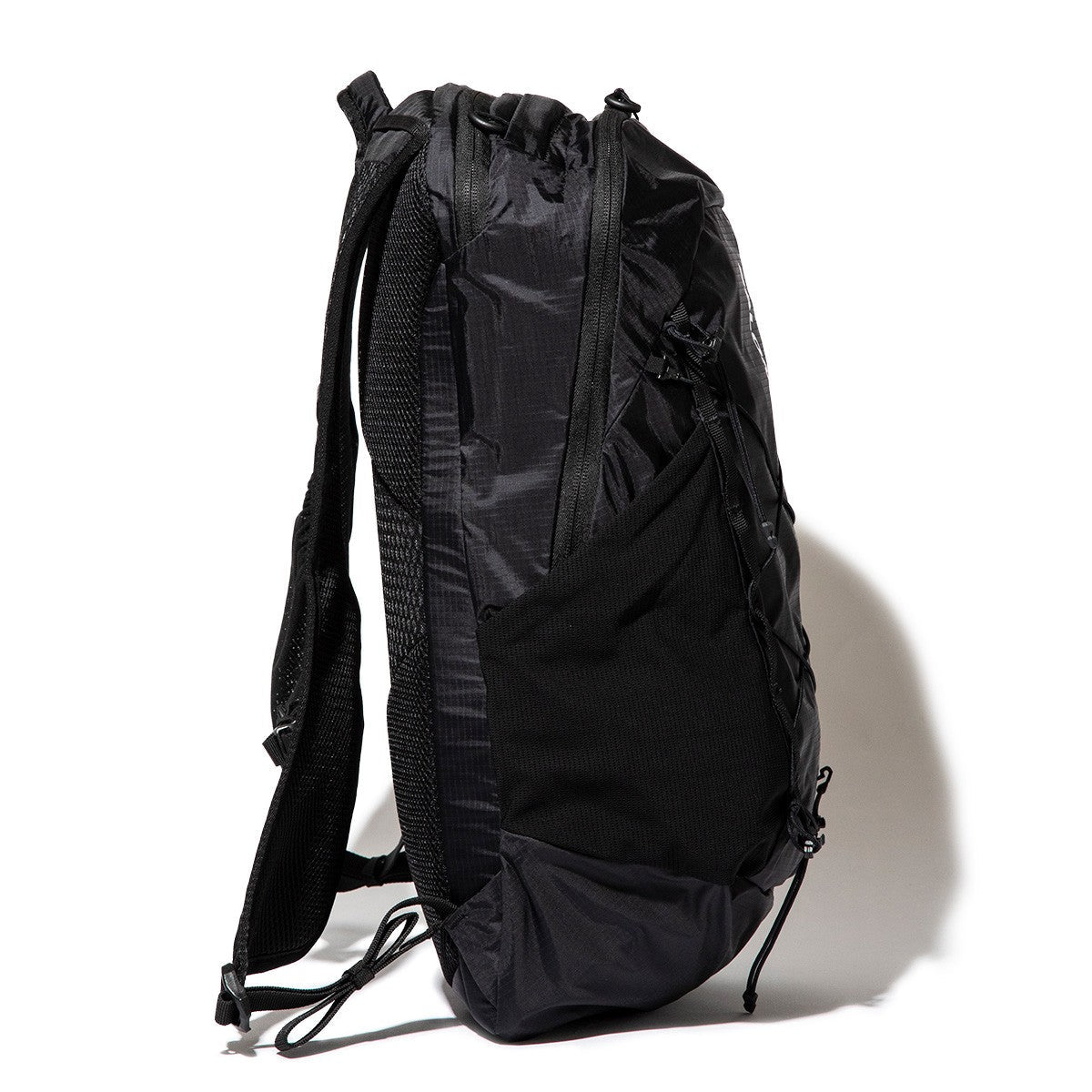 SALOMON XT 25 サロモン XT 25 LC2857【メンズ 収納 通気性 速乾性 軽量 パッド入りショルダーストラップ 26SS】