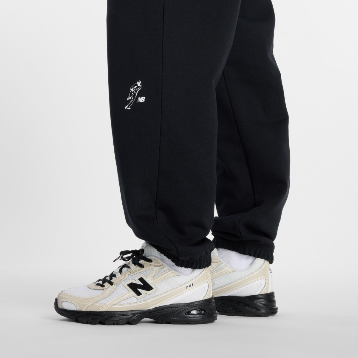 New Balance 大谷翔平 Always On Logo Pants ニューバランス 大谷翔平オールウェイズオンロゴパンツ MB6115Q【メンズ リラックスフィット トレーニングパンツ コットン素材 26SS】