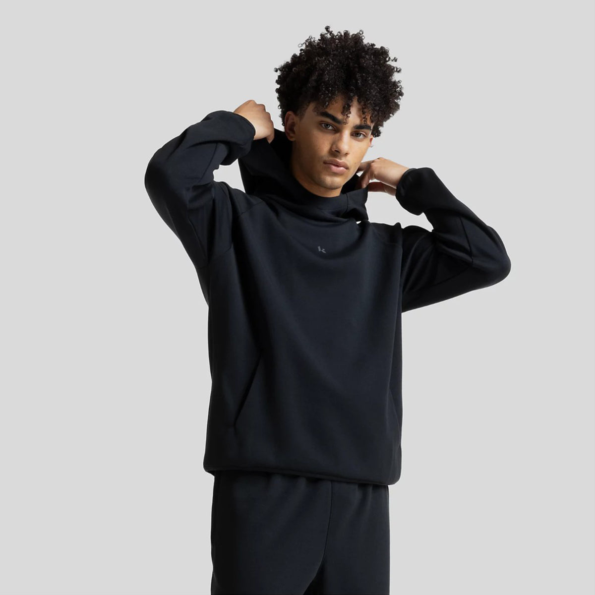 New Balance Klutch X NB Performance Hoodie ニューバランス Klutch X NB パフォーマンスフーディ MT6144【メンズ ソフトニット素材 カンガルーポケット 26SS】