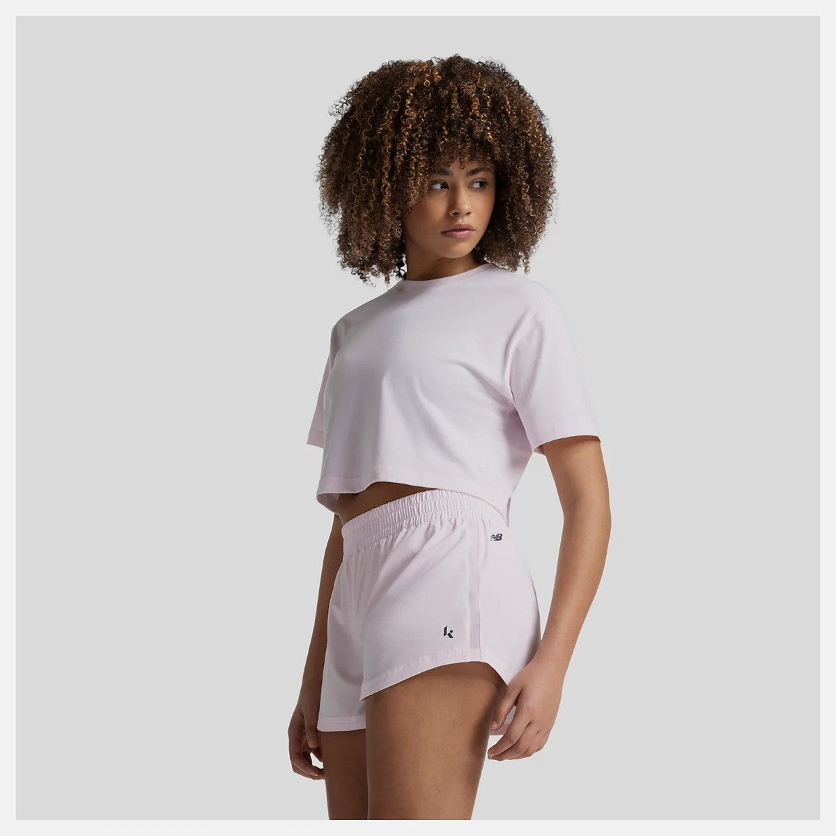 New Balance Klutch X NB Cropped Versatile T-Shirt ニューバランス Klutch X NBクロップドバーサタイルTシャツ WT61W8X【レディース コットンジャージー素材 クロップド丈 26SS】