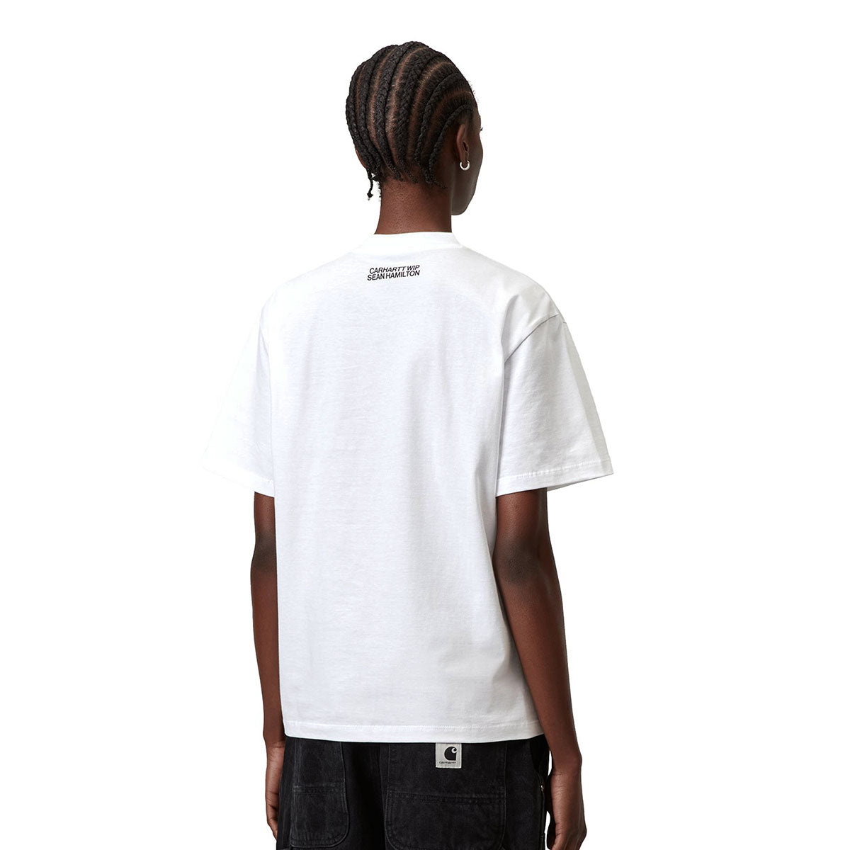 Carhartt WIP WOMEN'S S/S SEAN HAMILTON T-SHIRT カーハートワークインプログレス ウィメンズ ショートスリーブ ショーン ハミルトン Tシャツ I036393【レディース 半袖Tシャツ クルーネック ルーズフィット オーガニックコットン プリントTシャツ 26SS】