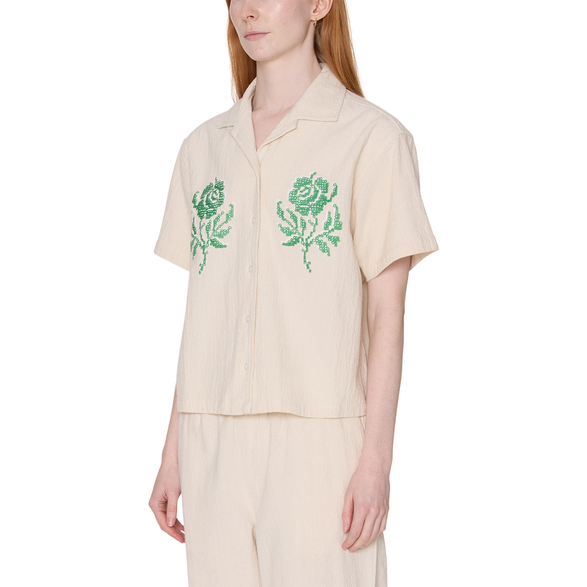 OBEY ROSES EMBELLISHED SS SHIRT オベイ ローズ エンベリッシュド ショートスリーブ シャツ 281210124【レディース コットン100％ 刺繍グラフィック 通気性 26SS】