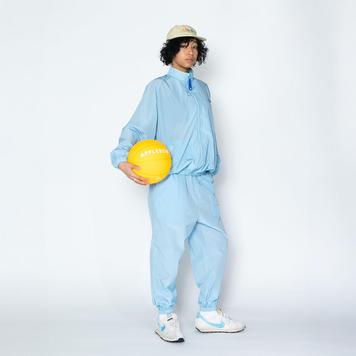 APPLEBUM APPLEBUM × TACHIKARA CUSTOM BASKETBALL “Y.E.L.” アップルバム アップルバム × タチカラ カスタムバスケットボール “Y.E.L.” 2611010Y【メンズ バスケットボール エンボスロゴ アウトドア 26SS】