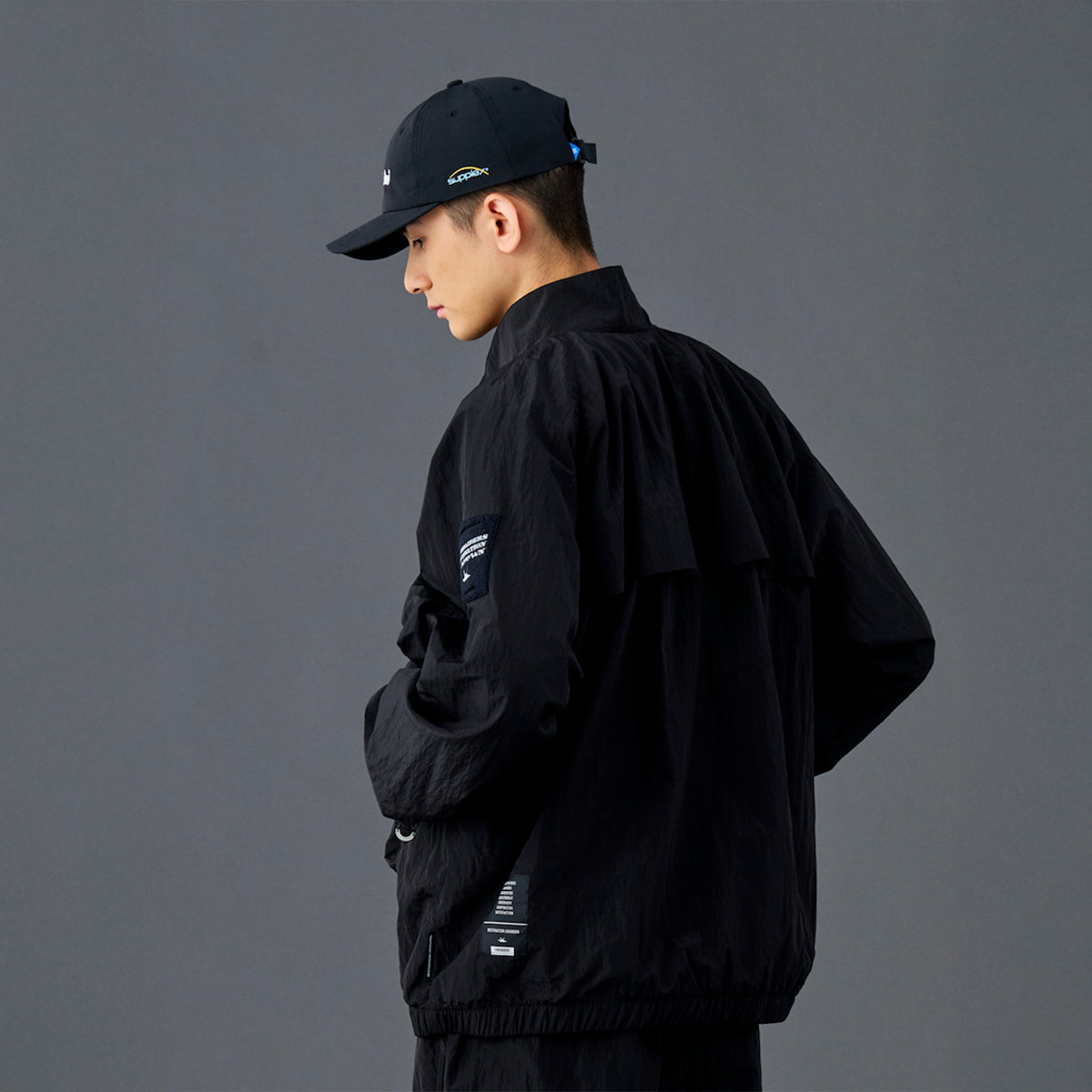 Liberaiders NYLON TRACK JACKET  リベレイダース ナイロントラックジャケット 730022601【メンズ ナイロンジャケット 撥水ジャケット 軽量アウター ジップアップジャケット 26SS】