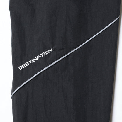 Liberaiders LR NYLON PULLOVER リベレイダース LR ナイロンプルオーバー 735012601【メンズ ナイロンプルオーバー Vネックトップス 軽量アウター 通気性ウェア メッシュ裏地 26SS】